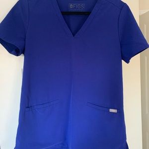 FIGS  Casma three pocket scrub top blue small